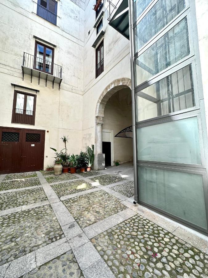 Casa Guilla_Alla Cattedrale Palermo Eksteriør bilde